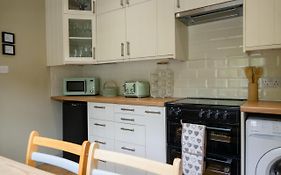 Acorn Apartment